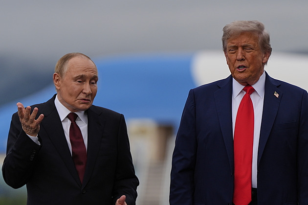 Nechci ztrácet čas, uvidíme, co se stane, řekl Trump o odložené schůzce s Putinem