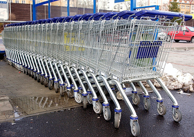 Otevírací doba 28. října 2025. Jaké obchody budou mít zavřeno a kde nakoupíte