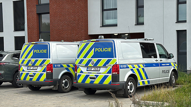 Podezřelá smrt v Teplicích. Muže našli zraněného, o infarktu rodina pochybuje