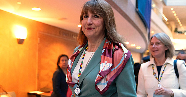 Britští boháči se připravují na nejhorší. Vyplácejí si rekordní dividendy