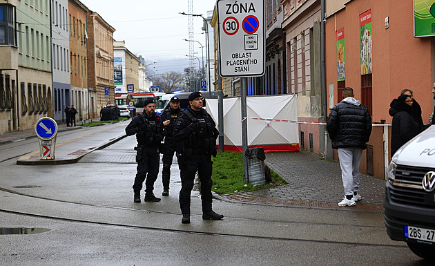 Konflikt známých v Brně vyvrcholil na ulici. Útočník pobodal ženu, ta zemřela
