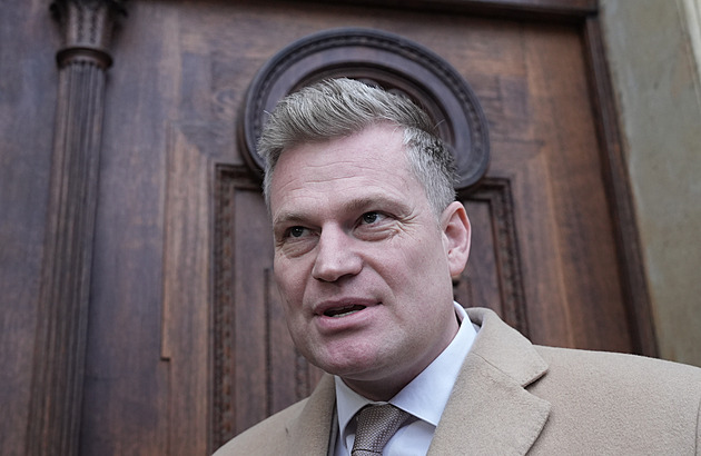 Turek nakonec na Kypr neletí. Musím být ve Sněmovně, uvedl a pomlčel o letadle