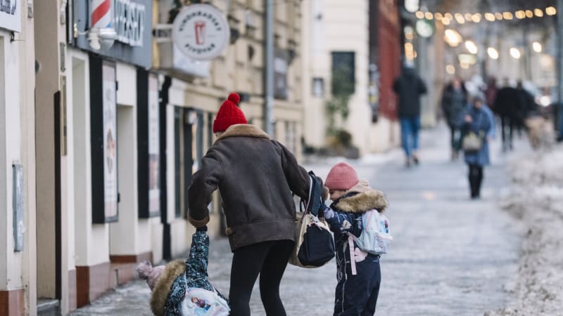 Česko zasáhne ledovka, hrozí povodňové jevy. Platí VÝSTRAHA, kde si dát pozor?