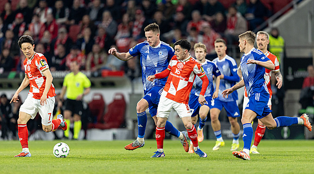 ONLINE: Mohuč - Sigma 2:0, hosté bez Barátha, vzápětí zvyšuje Sieb