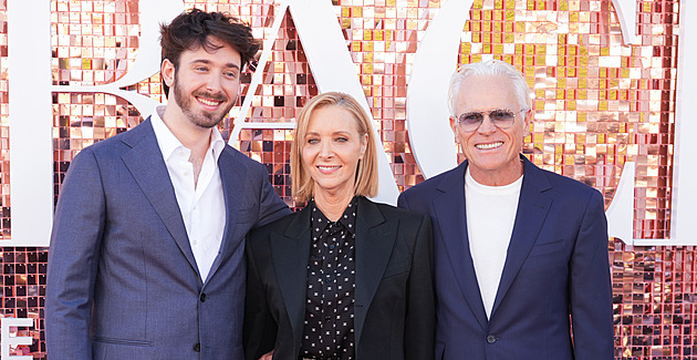 Phoebe z Přátel ukázala rodinu. Pochlubila se synem i manželem