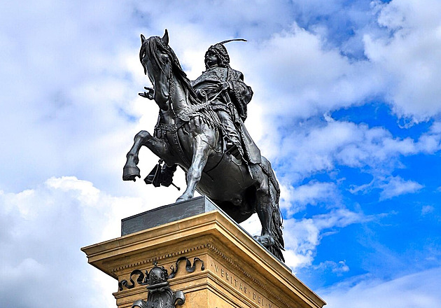 Umíral v bolestech, přesto vládl do konce. Dramatické poslední dny Jiřího z Poděbrad