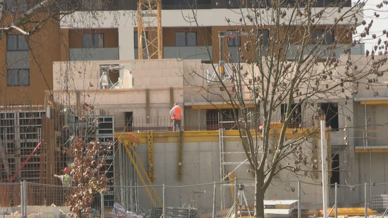 Čechům raketově zdražuje zateplování. Z trhu mizí polystyren, výrobcům chybí ropa