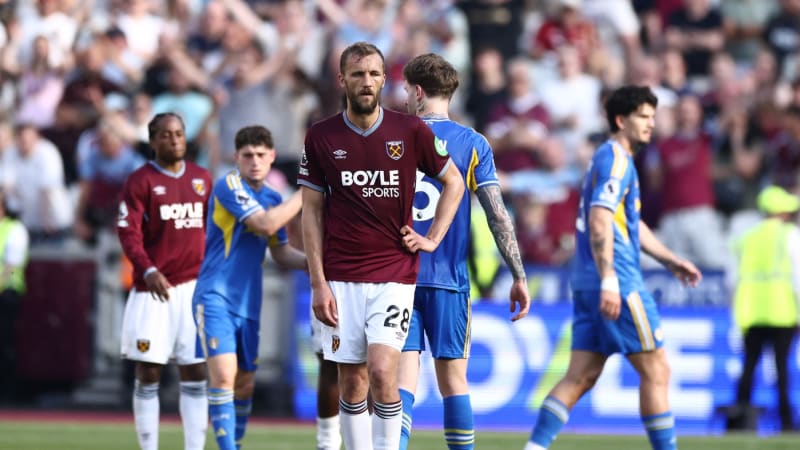 Součkův West Ham sestupuje z Premier League. Kinský se Spurs se naopak zachránili