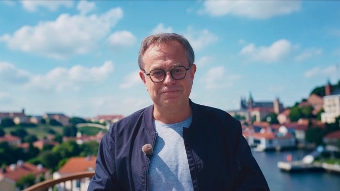 Václav Moravec promluvil o svém platu v České televizi i o sporech kolem konkurenční doložky